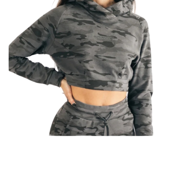 Alphalete Identity pro crop hoodie phantom camo size Medium. - Picture 3 of 9